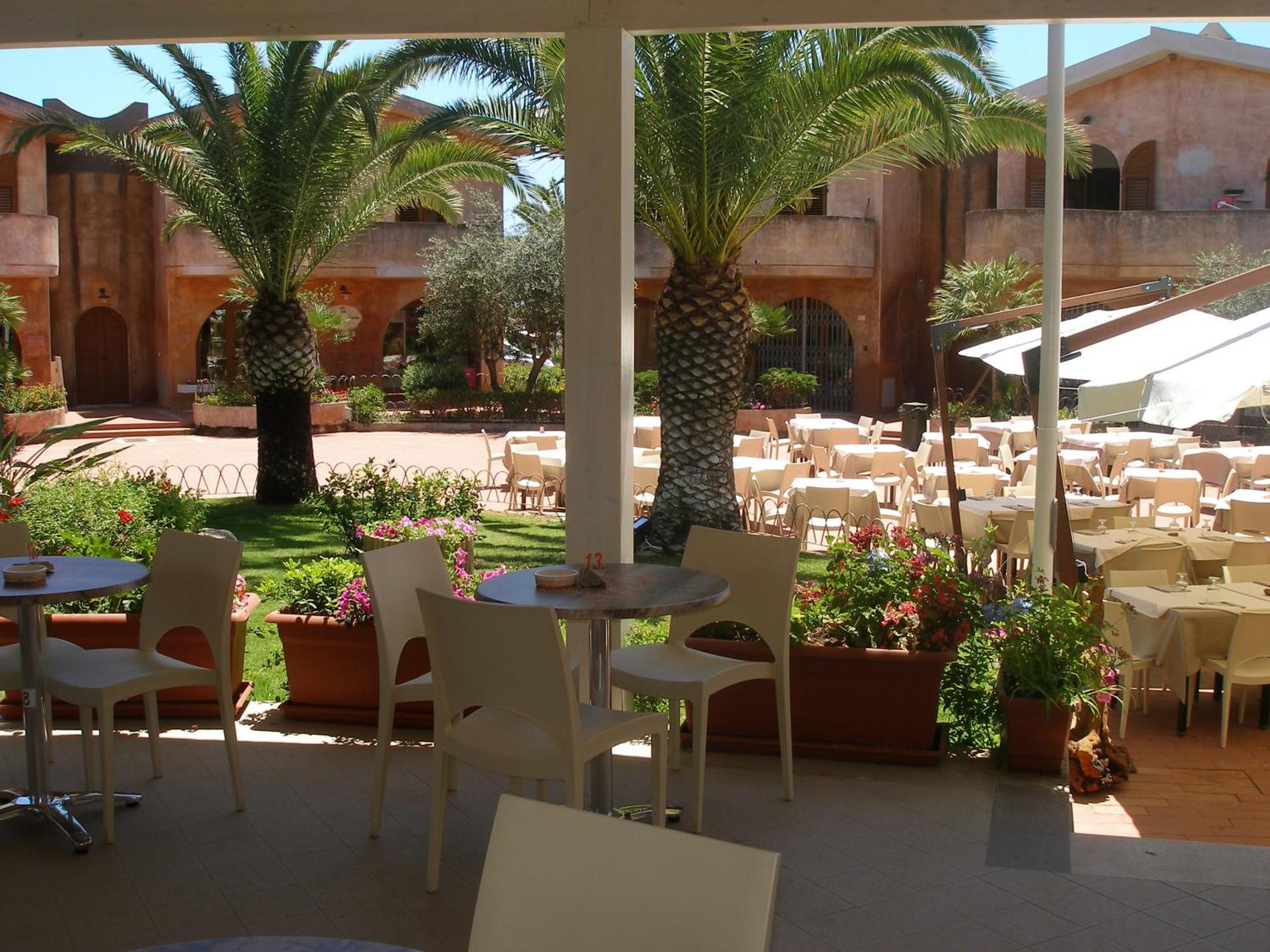 Le Residenze Di Piazza Italia Apartment Costa Rei Ngoại thất bức ảnh